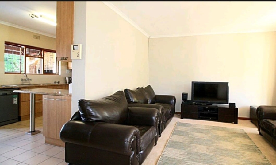 To Let 3 Bedroom Property for Rent in Heldervue Western Cape